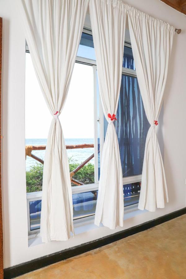 Hotel Ivory Ocean View Marumbi Exterior foto